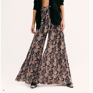 Free People Aloha Printed Wide Leg Pants Sz M